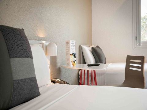 Ibis Sydney Airport - Australian Directory 44