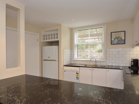 Villa De Saran Located Within Cypress Lakes - Australian Directory 2