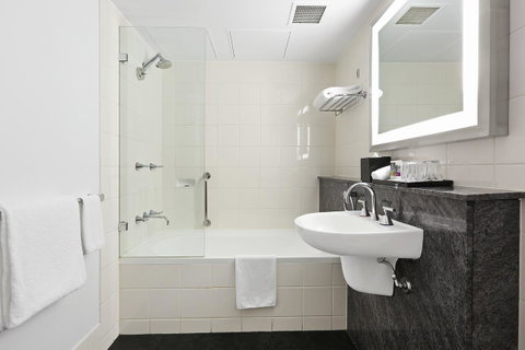 Mercure Sydney - Australian Directory 20