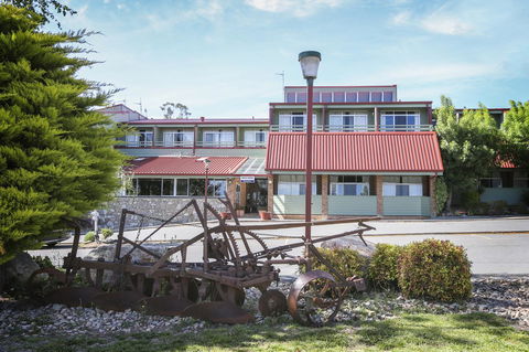 Alpine Gables - Australian Directory 31
