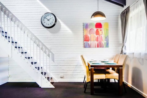 Alpine Gables - Australian Directory 23