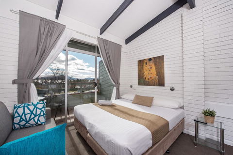 Alpine Gables - Australian Directory 14
