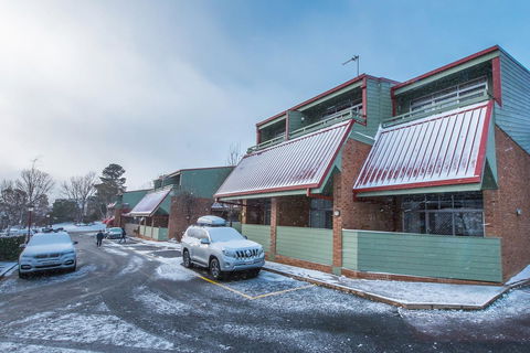 Alpine Gables - Australian Directory 9