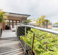 Family surf house 5 min walk to Manly beach - Australian Directory