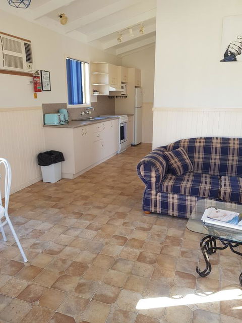 Amaroo Resort - Australian Directory 4