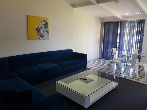 Amaroo Resort - Australian Directory 25