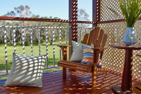 Estoy Cabarita - Australian Directory 38