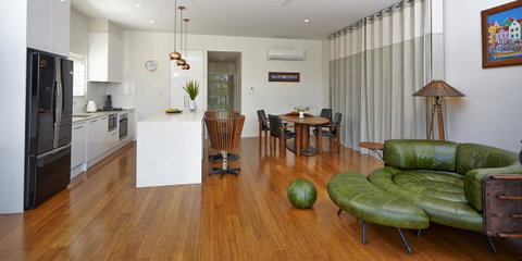 Estoy Cabarita - Australian Directory 34