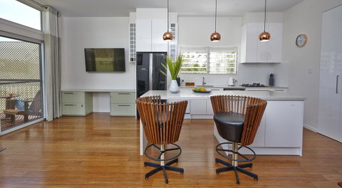 Estoy Cabarita - Australian Directory 43