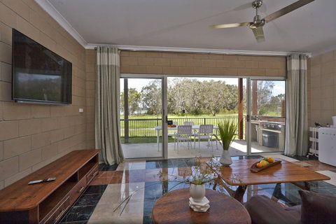 Estoy Cabarita - Australian Directory 15