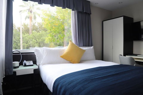 Haven Glebe - Australian Directory 19