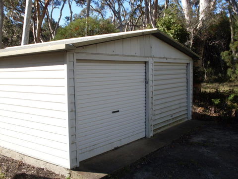 Bush & Bay Cottage - Australian Directory 33