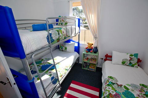 Bush & Bay Cottage - Australian Directory 21