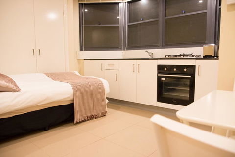 T&M HOUSE - Australian Directory 7