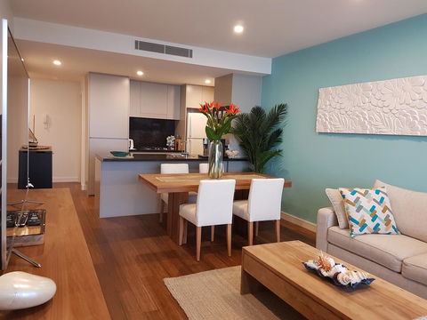 Arena Luxury Beachfront Apartment - Australian Directory 39