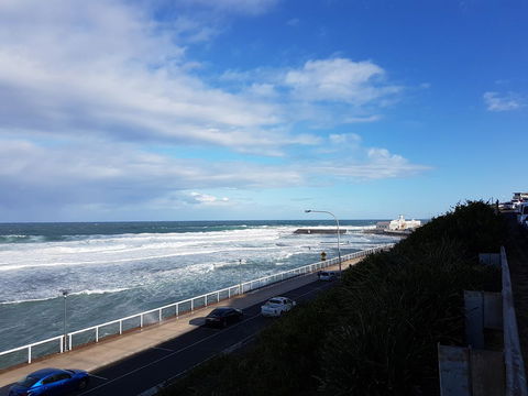 Arena Luxury Beachfront Apartment - Australian Directory 38