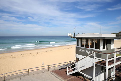 Arena Luxury Beachfront Apartment - Australian Directory 31