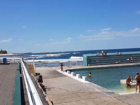 Arena Luxury Beachfront Apartment - Australian Directory 8
