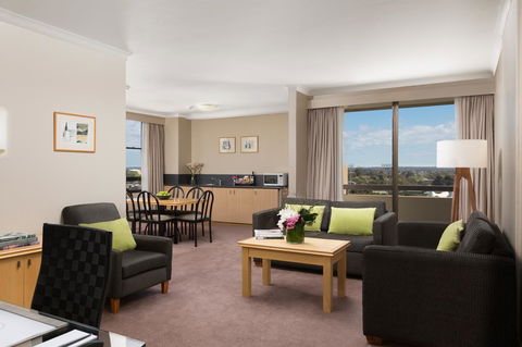 Rydges North Sydney - Australian Directory 6