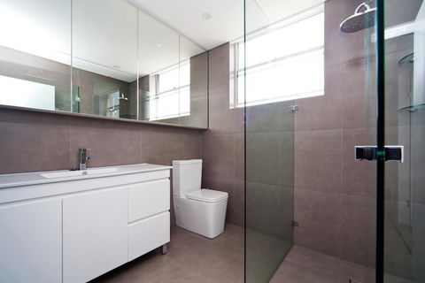 Gorgeous Coogee Views 2 Beds WT21 - Australian Directory 11