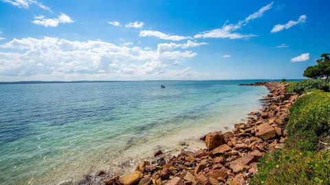 SUNSET@CORLETTE - Australian Directory 19