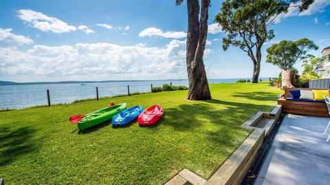 SUNSET@CORLETTE - Australian Directory 18