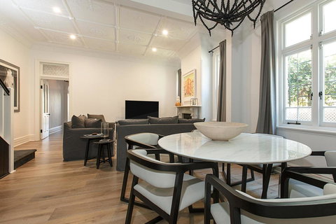 Elegant Family Home Close To Harbour And Views - Australian Directory 3