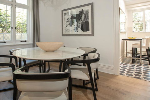 Elegant Family Home Close To Harbour And Views - Australian Directory 4