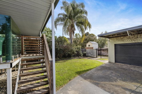 The Spa Cottage With HotTub, Netflix & Stan - Australian Directory 21