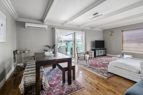 The Spa Cottage With HotTub, Netflix & Stan - Australian Directory 23