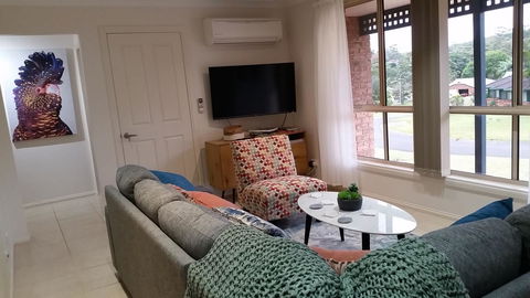 Twin Palms Holiday House At Lighthouse - Australian Directory 3