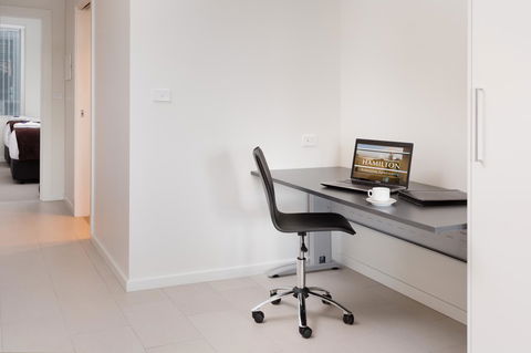 Hamilton Executive Apartments - Australian Directory 39