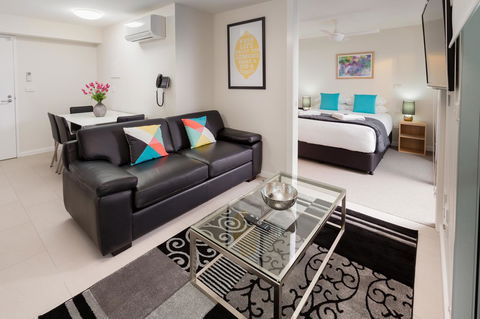 Hamilton Executive Apartments - Australian Directory 12