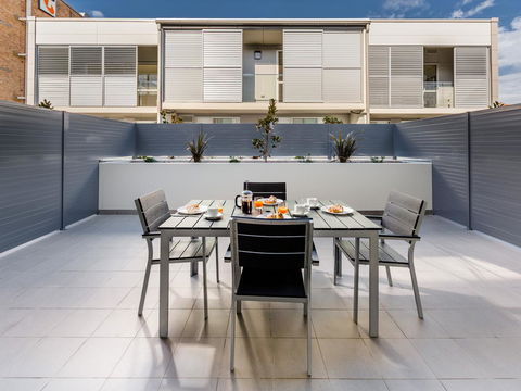 Hamilton Executive Apartments - Australian Directory 4