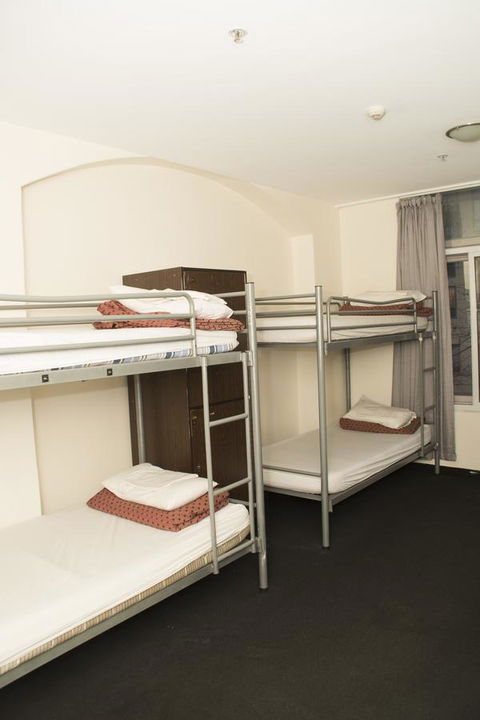 790 On George Backpackers - Australian Directory 11