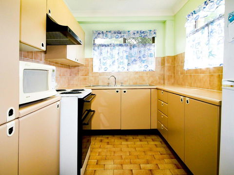 Braemar 9 - Australian Directory 10