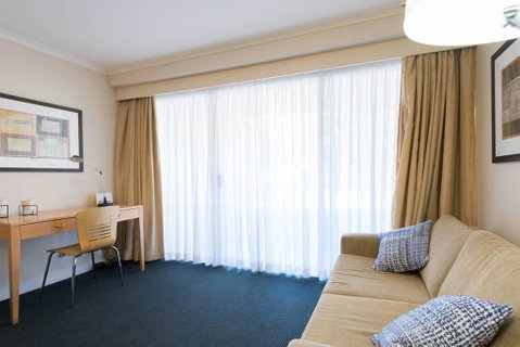 Grande Esplanade Studio - Australian Directory 5