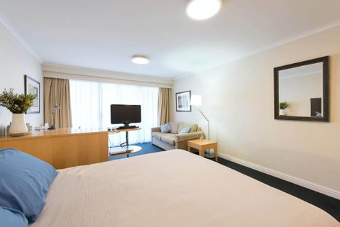 Grande Esplanade Studio - Australian Directory 3