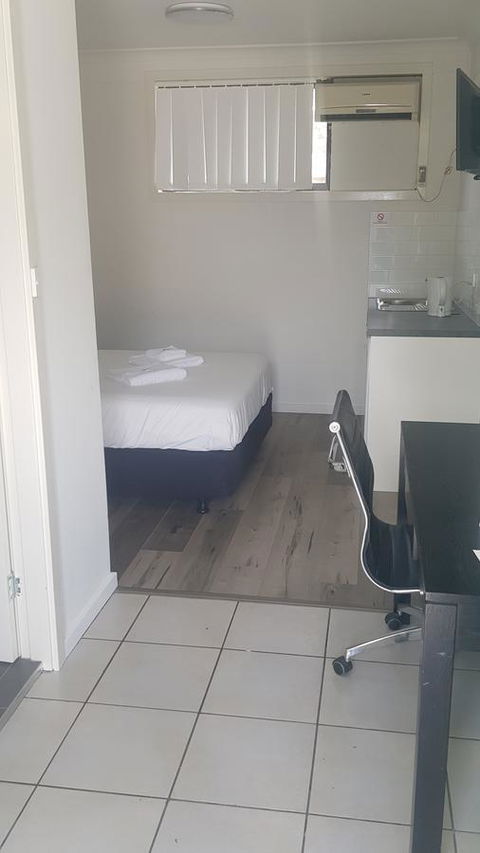 Appin Village Motel - Australian Directory 35