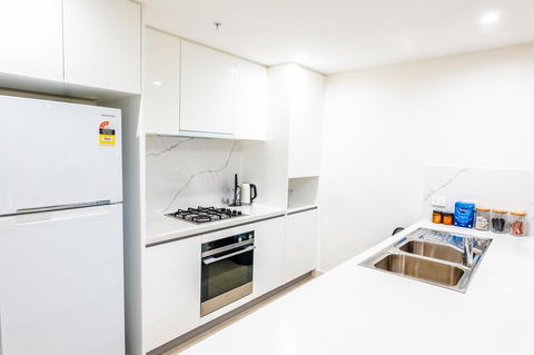 Near Train Station, New 2 BR Apt/free Parking - Australian Directory 12