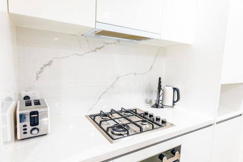 Near Train Station, New 2 BR Apt/free Parking - Australian Directory 13