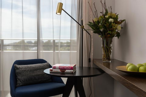 Rydges Campbelltown - Australian Directory 16