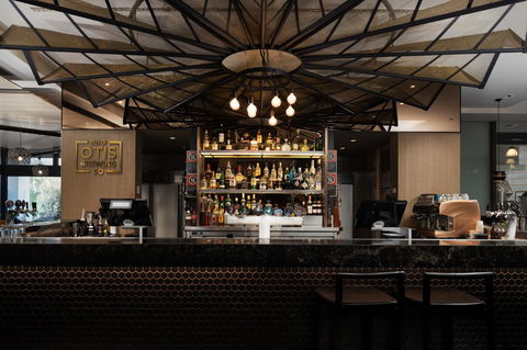 Rydges Campbelltown - Australian Directory 25