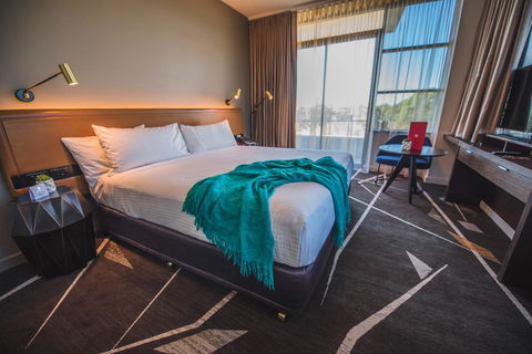 Rydges Campbelltown - Australian Directory 9