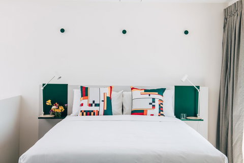 UKO Stanmore - Australian Directory 0