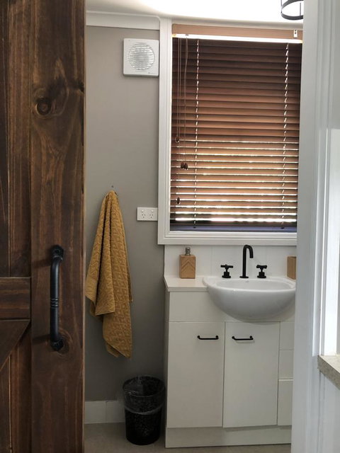 Chanticleer Gardens Barn Cottage With A Pool - Australian Directory 22