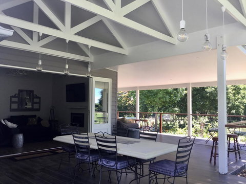 Chanticleer Gardens Barn Cottage With A Pool - Australian Directory 11