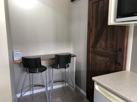 Chanticleer Gardens Barn Cottage With A Pool - Australian Directory 23