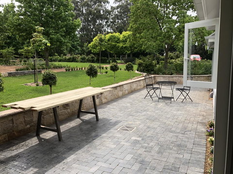 Chanticleer Gardens Barn Cottage With A Pool - Australian Directory 26