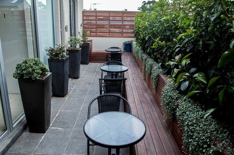 Crown Hotel Surry Hills - Australian Directory 39
